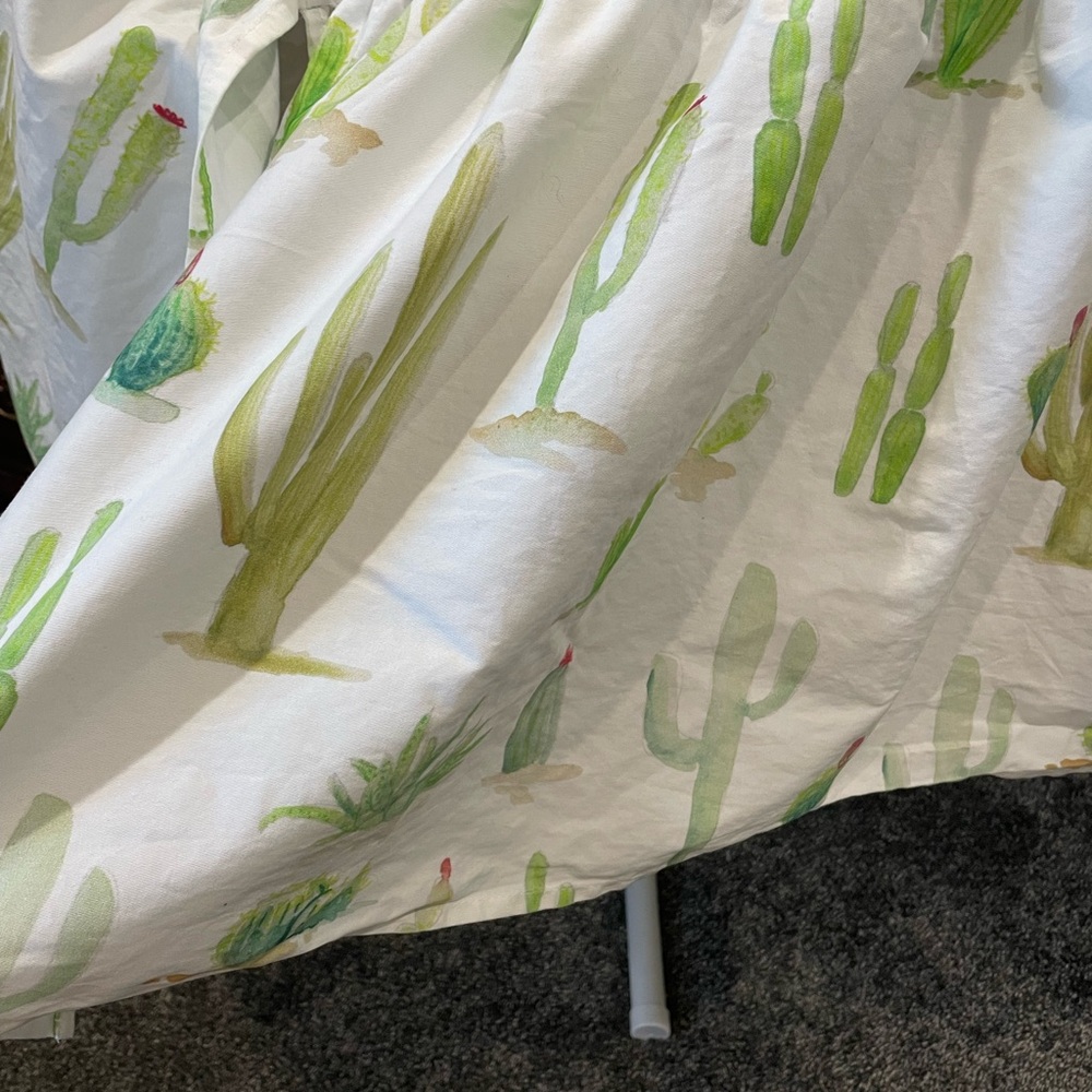 Carousel Design Dust Ruffle  (17” ruffle) - Picture 4 of 5
